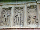 Relieffiguren Klosters Anhausen